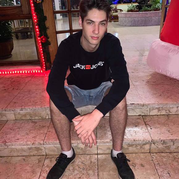 Meet your Posher, David - Picture 1 of 1